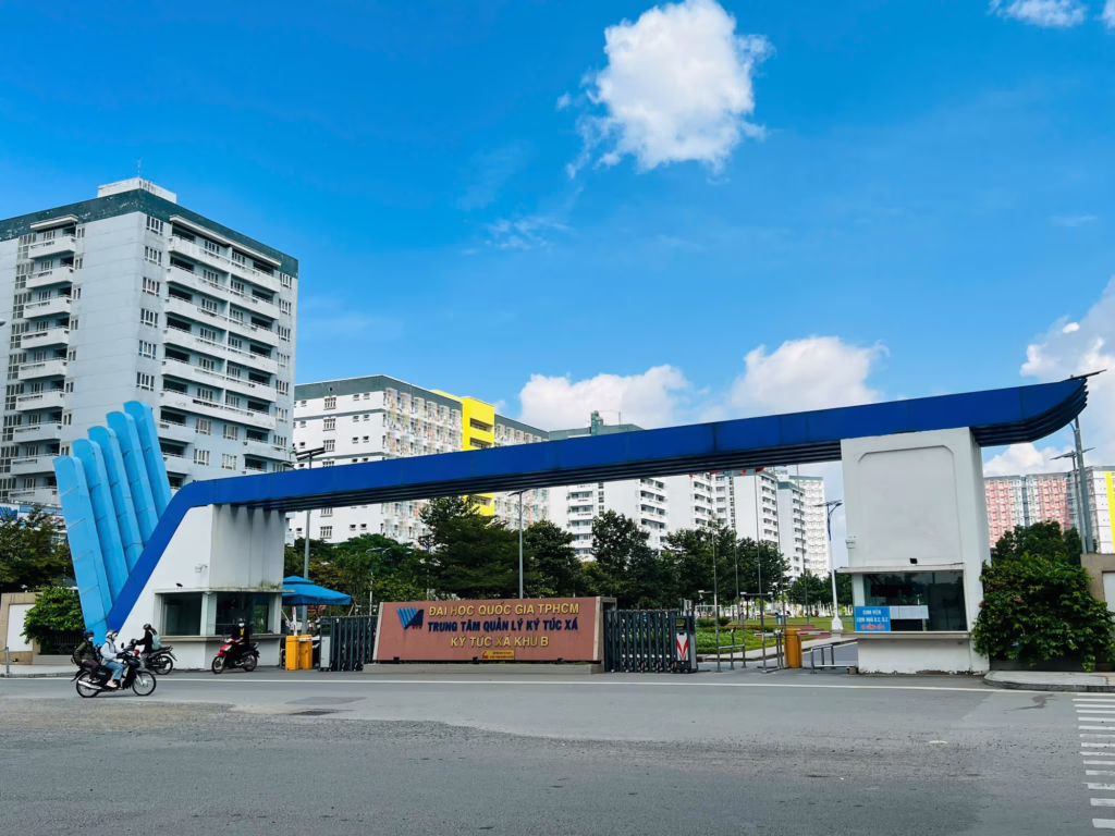 Đại học Quốc gia Tp.HCM l::ạnh nhất lúc này