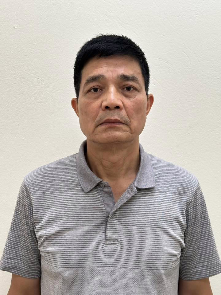 Dư luận ‘s::ốc’ khi l::ộ diện kẻ ‘chống lưng’ cho thực phẩm g:iả: Không ai ngờ lại là người này…